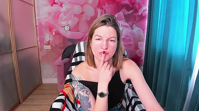 Snapshot of EmilyWalkeri chatting on 23, 2, 2025 EmilyWalkeri online show from 23, 2, 2025