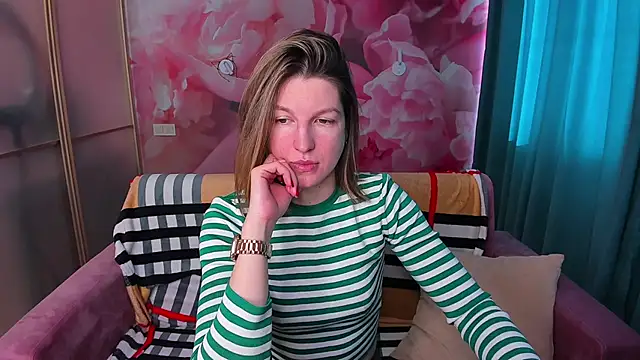 Snapshot of EmilyWalkeri chatting on 25, 2, 2025 EmilyWalkeri online show from 25, 2, 2025