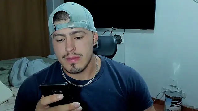 Snapshot of Baltazar_Dupont chatting on 2, 4, 2026 Baltazar Dupont online show from 2, 4, 2026