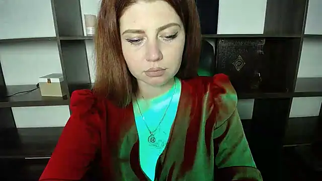 Lizzy Love online show from 15, 2, 2025