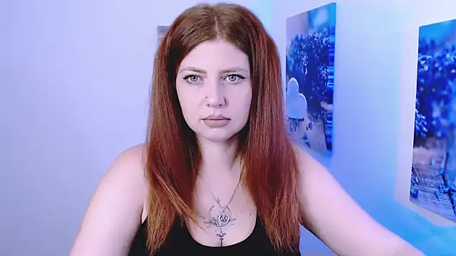 Snapshot of Lizzy_Love chatting on 12, 10, 2025 Lizzy Love online show from 12, 10, 2025