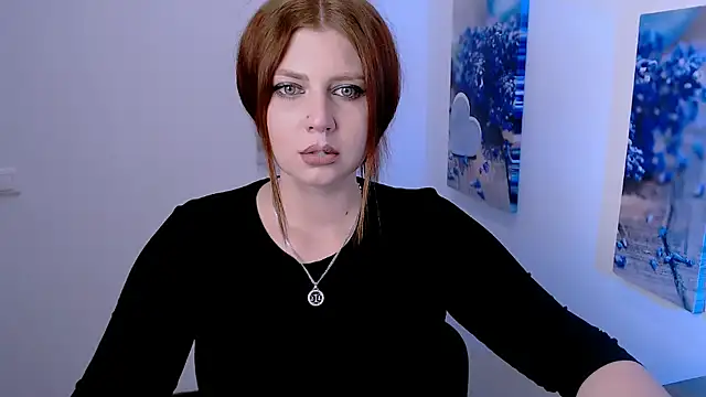 Snapshot of Lizzy_Love chatting on 7, 11, 2025 Lizzy Love online show from 7, 11, 2025