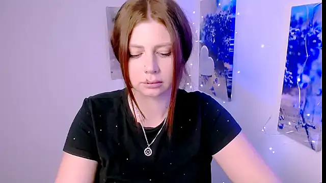 Snapshot of Lizzy_Love chatting on 7, 1, 2026 Lizzy Love online show from 7, 1, 2026