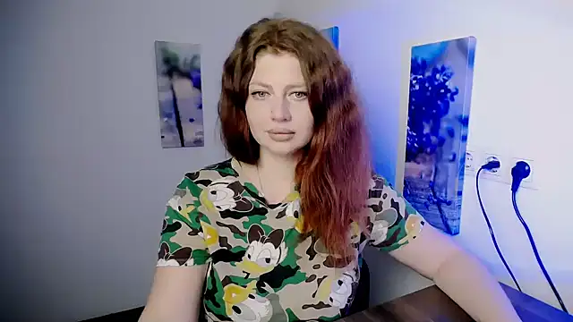 Snapshot of Lizzy_Love chatting on 25, 2, 2026 Lizzy Love online show from 25, 2, 2026