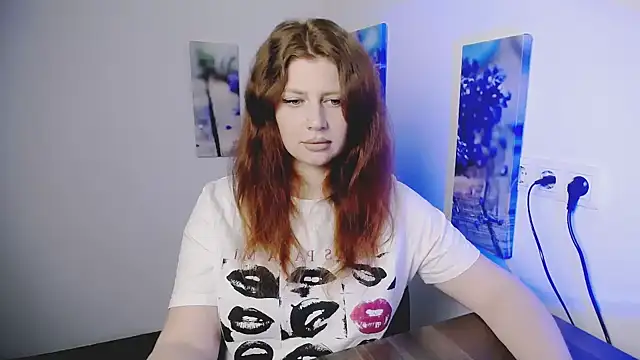 Snapshot of Lizzy_Love chatting on 27, 2, 2026 Lizzy Love online show from 27, 2, 2026