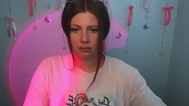 Lizzy Love online show from 14, 7, 2026
