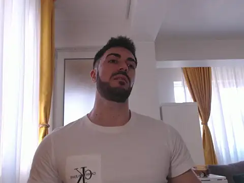 Snapshot of GoldenMark chatting on 10, 2, 2025 GoldenMark online show from 10, 2, 2025