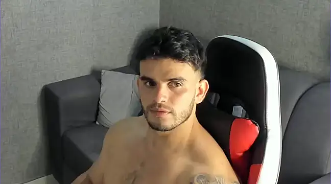Ricardogo19 online show from 12, 12, 2024