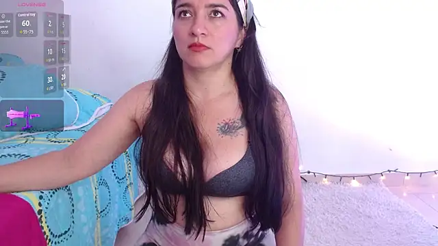 Emelyross  online show from 11, 5, 2026