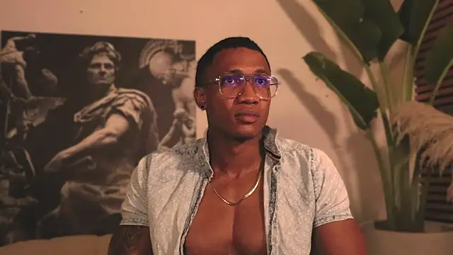 Logan Varela online show from 15, 2, 2025