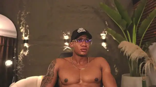 Logan Varela online show from 21, 2, 2025