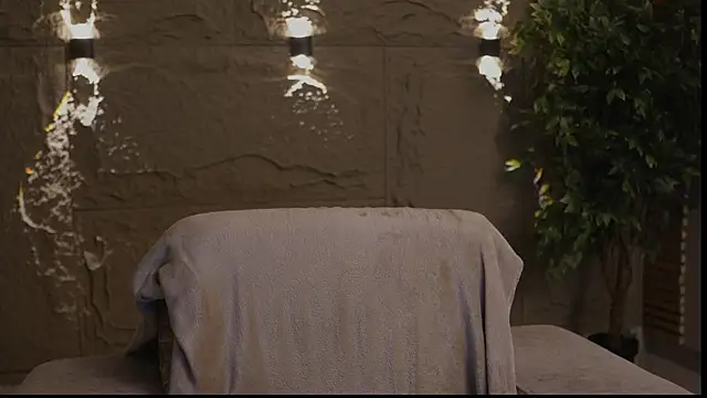 Logan Varela online show from 27, 9, 2025