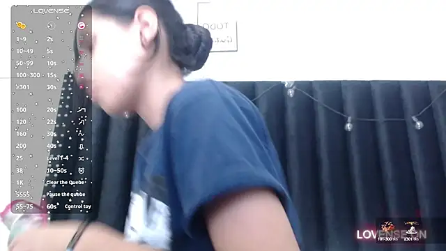 yourcuteneighbourr online show from 24, 12, 2024