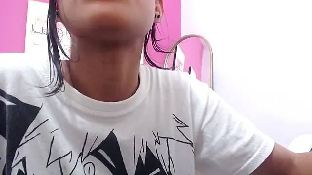 yourcuteneighbourr online show from 19, 3, 2025