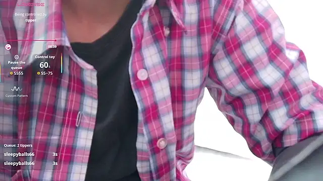 yourcuteneighbourr online show from 18, 11, 2025