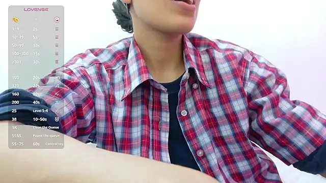 Snapshot of yourcuteneighbourr chatting on 7, 3, 2026 yourcuteneighbourr online show from 7, 3, 2026