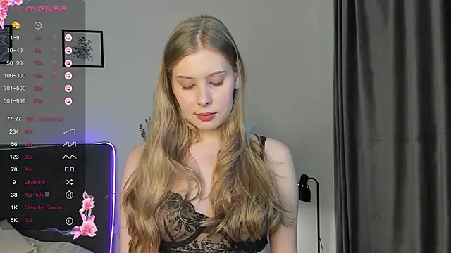 Snapshot of elliediaz chatting on 14, 10, 2025 elliediaz online show from 14, 10, 2025