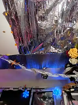 gurlnips online show from 4, 2, 2025
