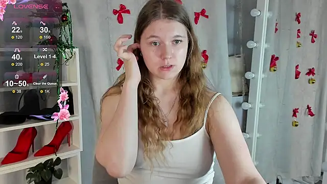 Snapshot of Rebecca_Kelly chatting on 20, 12, 2024 Rebecca Kelly online show from 20, 12, 2024