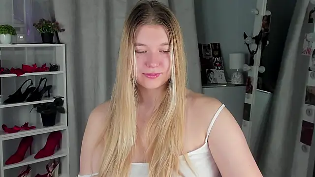 Rebecca Kelly online show from 18, 10, 2025