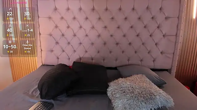 ShanellBlack online show from 8, 11, 2025