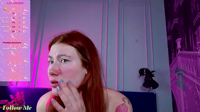 Snapshot of Liv_Fay chatting on 11, 1, 2025 Liv Fay online show from 11, 1, 2025