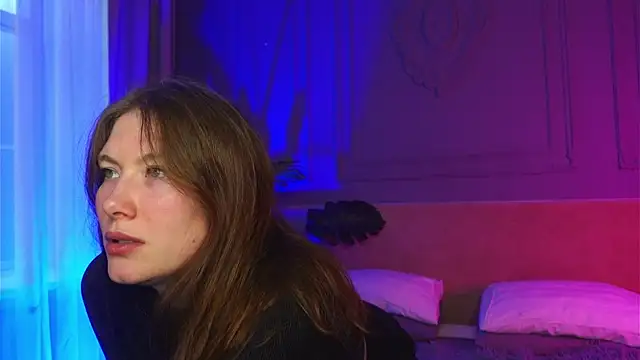 Snapshot of Liv_Fay chatting on 20, 9, 2025 Liv Fay online show from 20, 9, 2025