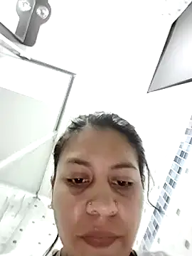 Tiphanydirty3 online show from 3, 3, 2025