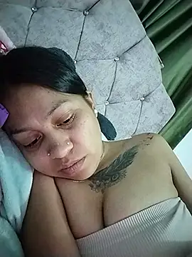 Snapshot of Tiphanydirty3 chatting on 4, 6, 2026 Tiphanydirty3 online show from 4, 6, 2026