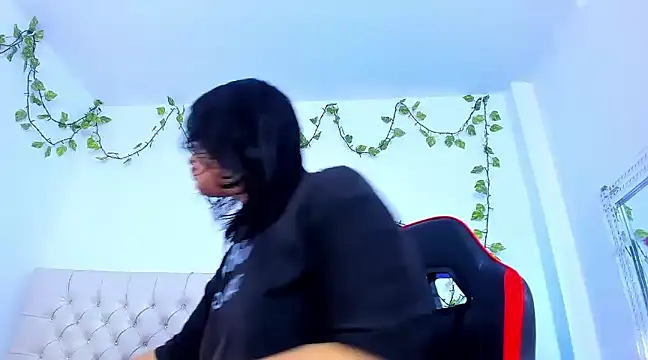 JazirMartinez online show from 5, 3, 2025