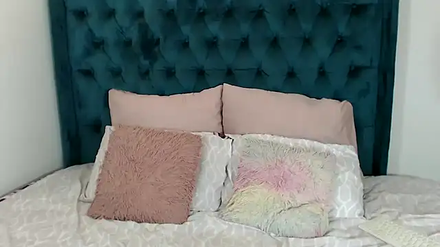 Snapshot of 1Blackertheberry1 chatting on 17, 1, 2025 1Blackertheberry1 online show from 17, 1, 2025