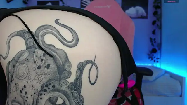 Scarlettsrorm online show from 3, 3, 2025