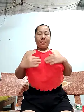 Snapshot of Queen_18200 chatting on 28, 10, 2025 Queen 18200 online show from 28, 10, 2025