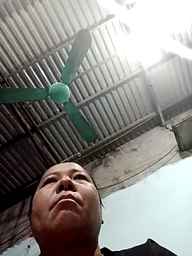 Snapshot of Queen_18200 chatting on 2, 11, 2025 Queen 18200 online show from 2, 11, 2025