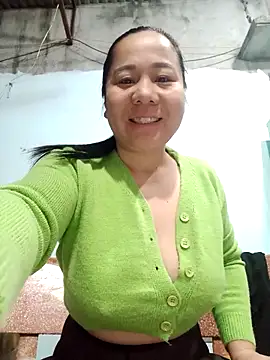 Snapshot of Queen_18200 chatting on 26, 11, 2025 Queen 18200 online show from 26, 11, 2025