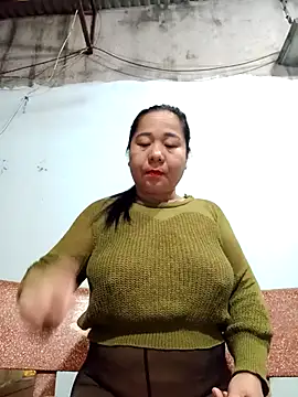 Snapshot of Queen_18200 chatting on 3, 12, 2025 Queen 18200 online show from 3, 12, 2025