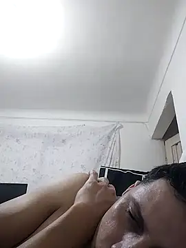 Snapshot of Antoniopow32 chatting on 8, 10, 2025 Antoniopow32 online show from 8, 10, 2025