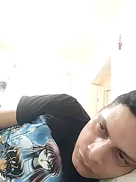 Snapshot of Antoniopow32 chatting on 3, 5, 2026 Antoniopow32 online show from 3, 5, 2026