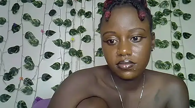 Snapshot of sexybree_ chatting on 8, 1, 2025 sexybree  online show from 8, 1, 2025