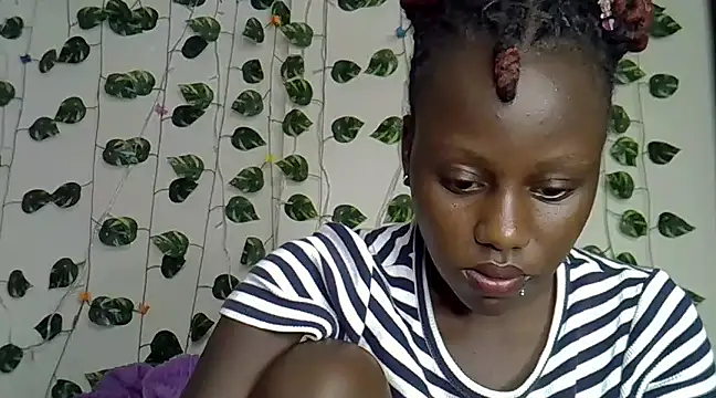 Snapshot of sexybree_ chatting on 2, 2, 2025 sexybree  online show from 2, 2, 2025