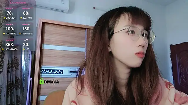 Snapshot of Lili_666 chatting on 17, 12, 2024 Lili 666 online show from 17, 12, 2024