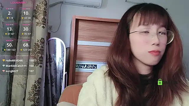 Snapshot of Lili_666 chatting on 22, 12, 2024 Lili 666 online show from 22, 12, 2024