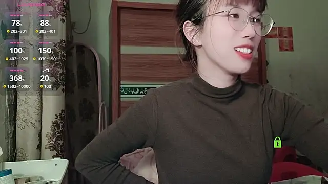 Snapshot of Lili_666 chatting on 28, 12, 2024 Lili 666 online show from 28, 12, 2024