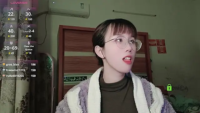Snapshot of Lili_666 chatting on 30, 12, 2024 Lili 666 online show from 30, 12, 2024