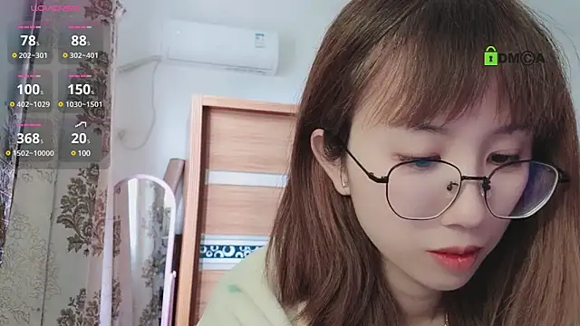 Snapshot of Lili_666 chatting on 28, 2, 2025 Lili 666 online show from 28, 2, 2025
