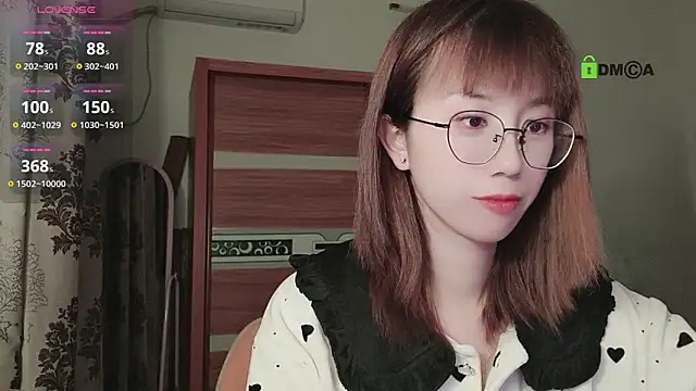 Snapshot of Lili_666 chatting on 28, 2, 2025 Lili 666 online show from 28, 2, 2025