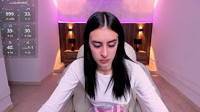 Snapshot of karlaa_james chatting on 26, 3, 2026 karlaa james online show from 26, 3, 2026