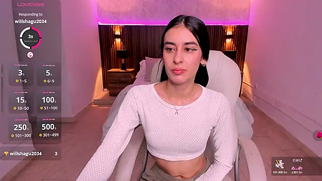 Snapshot of karlaa_james chatting on 7, 4, 2026 karlaa james online show from 7, 4, 2026