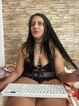 Snapshot of saray_gomez22 chatting on 15, 12, 2024 saray gomez22 online show from 15, 12, 2024