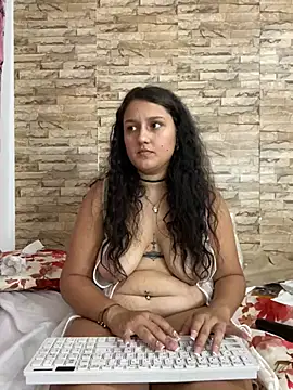 Snapshot of saray_gomez22 chatting on 16, 12, 2024 saray gomez22 online show from 16, 12, 2024